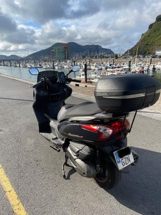 KYMCO SUPERDINK 300i 2010 EN PERFECTO ESTADO