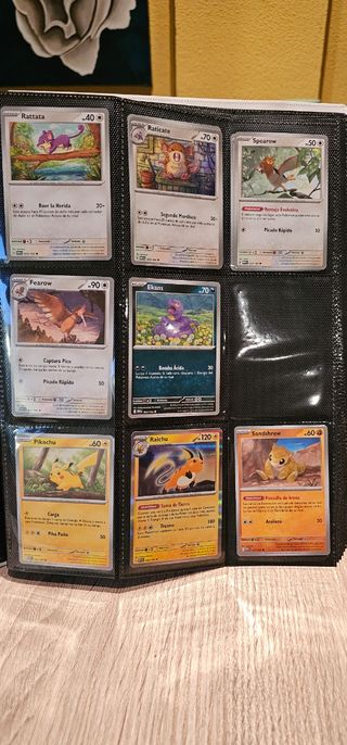 Álbum sin Completar Pokémon Escarlata Púrpura 151