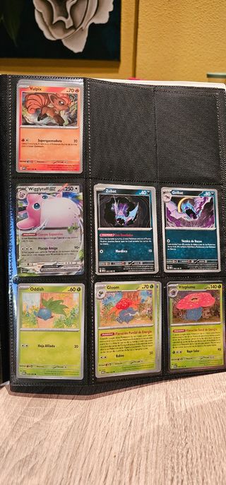 Álbum sin Completar Pokémon Escarlata Púrpura 151