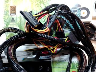 Fuente PC ATX 560W 80+ Bronze