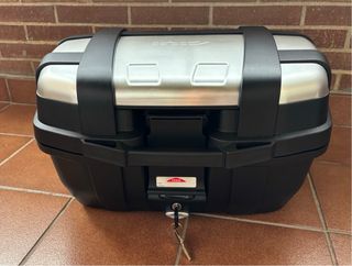 Topcase Givi TRK 52L - maleta moto