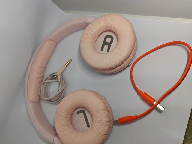 Auriculares JBL Tune 660 ANC rosa