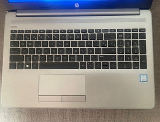 Portátil HP 250 G7 | i7 8ª Gen | 8GB RAM | 256GB 