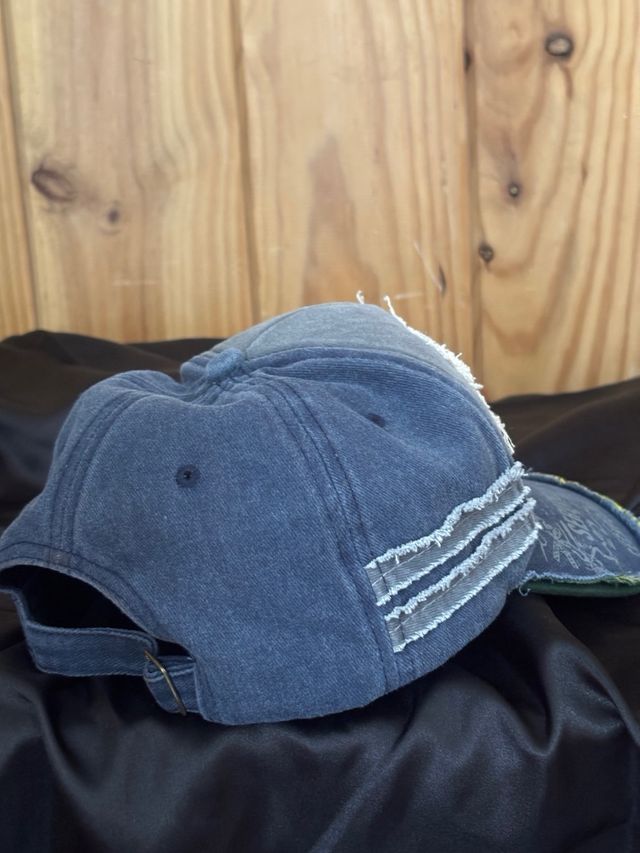 Gorra desgastada estilo vintage