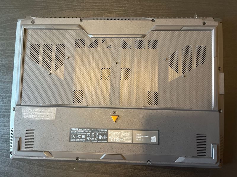 ASUS TUF Gaming A16 FA617NS - Portátil Gaming afbeelding 5