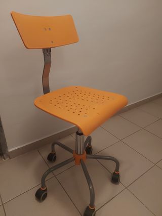 Silla escritorio naranja juvenil