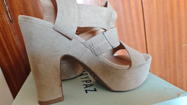 Sandalias plataforma beige