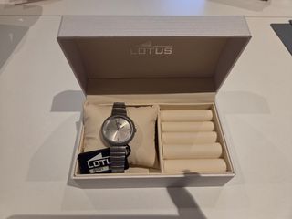 Reloj Lotus Mujer Gris Plata, NUEVO!