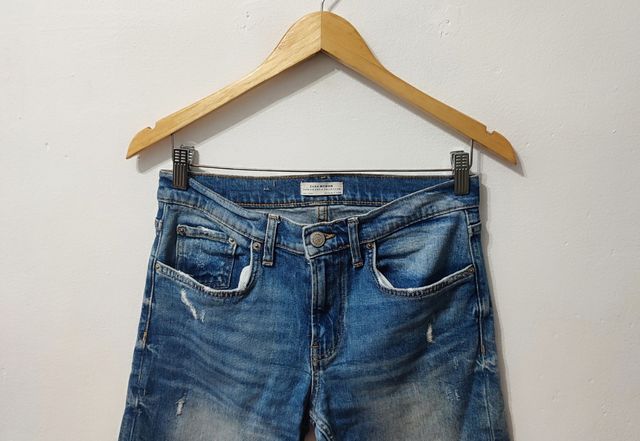 Vaquero roto Zara mujer Talla 36