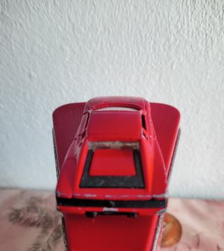 Ferrari Testarrosa escala 1:64 