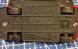 Ferrari Testarrosa escala 1:64 