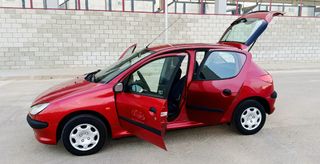 Peugeot 206 2000 98mil kilómetros 