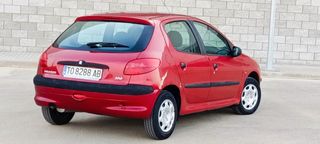 Peugeot 206 2000 98mil kilómetros 