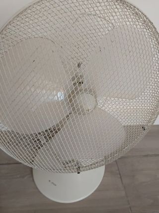 Ventilador pie blanco - Metal/Plástico
