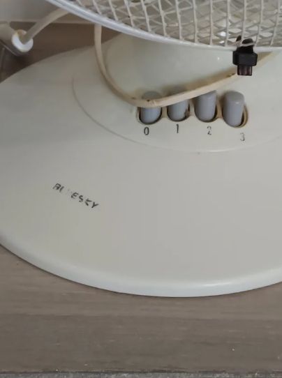 Ventilador pie blanco - Metal/Plástico