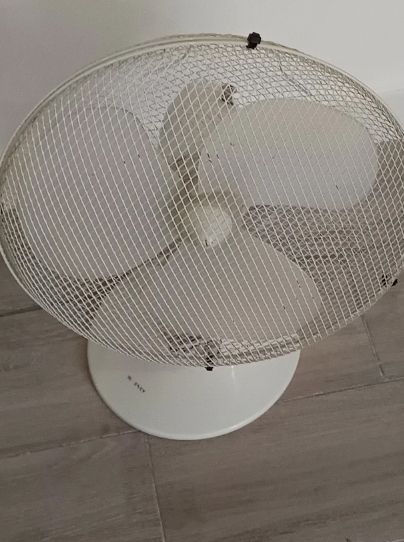 Ventilador pie blanco - Metal/Plástico
