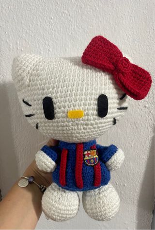 Hello Kitty amigurumi Barça