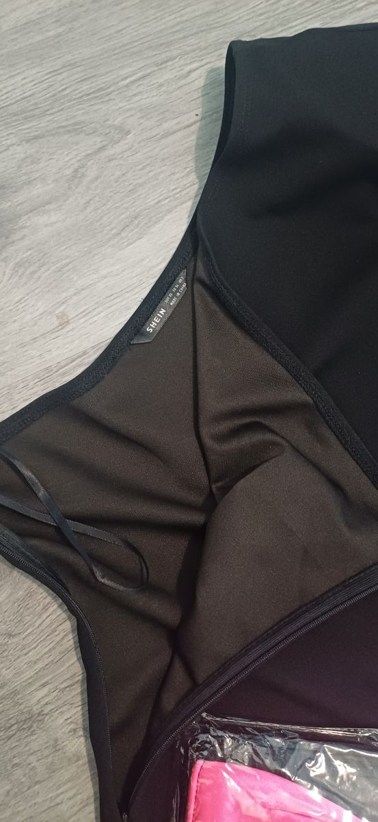 Vestido Negro + Bolso