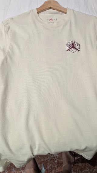 Camiseta beige - Rosa geométrica