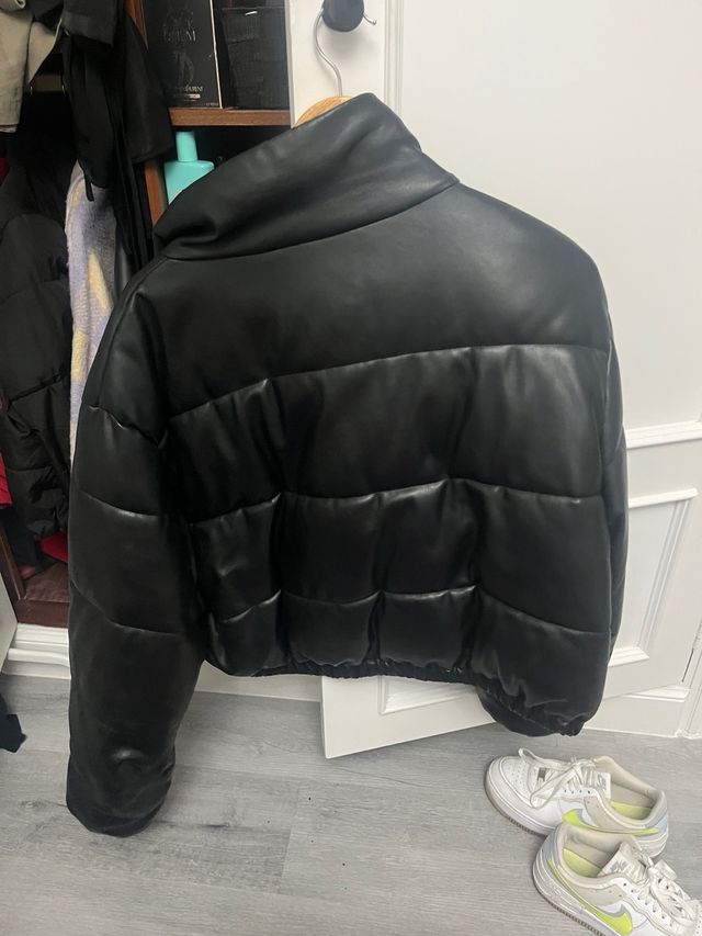 Chaqueta negra Zara polipiel