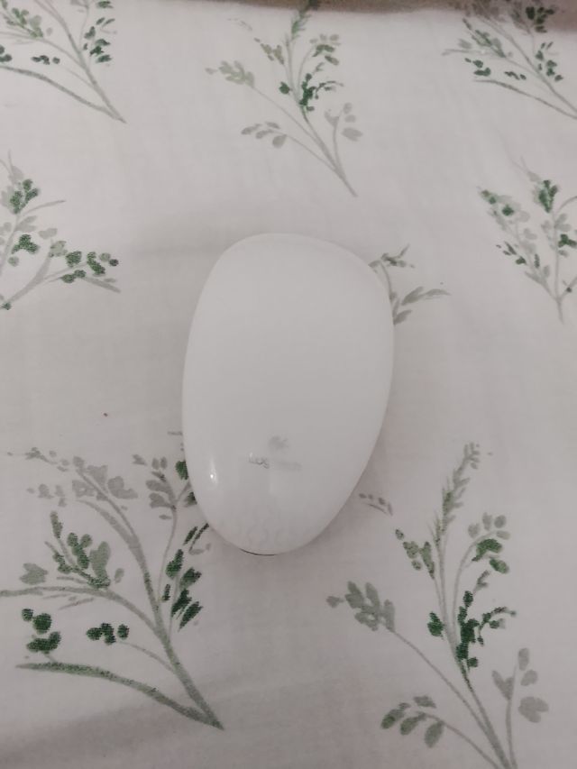 Ratón inalámbrico blanco