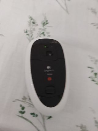 Ratón inalámbrico blanco