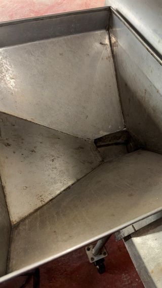 Máquina partir aceitunas