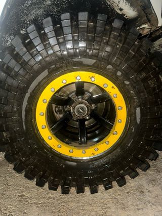 Llantas Nissan Patrol 15" Beadlock