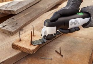 BLACK & DECKER Reviva - Herramienta oscilante 12V 