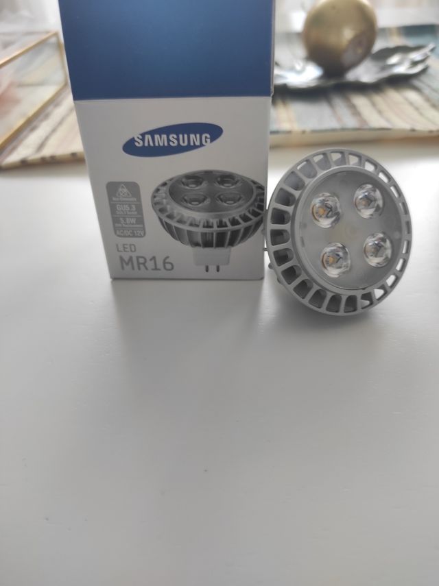 Lampada LED Samsung MR16 7.7W