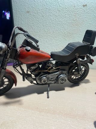 2 Motos Vintage Metálicas