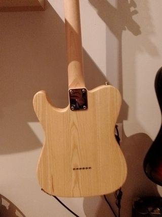 Guitarra eléctrica tipo Telecaster