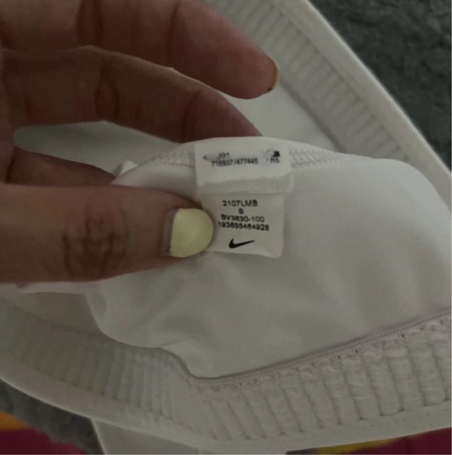 Top Nike blanco deportivo