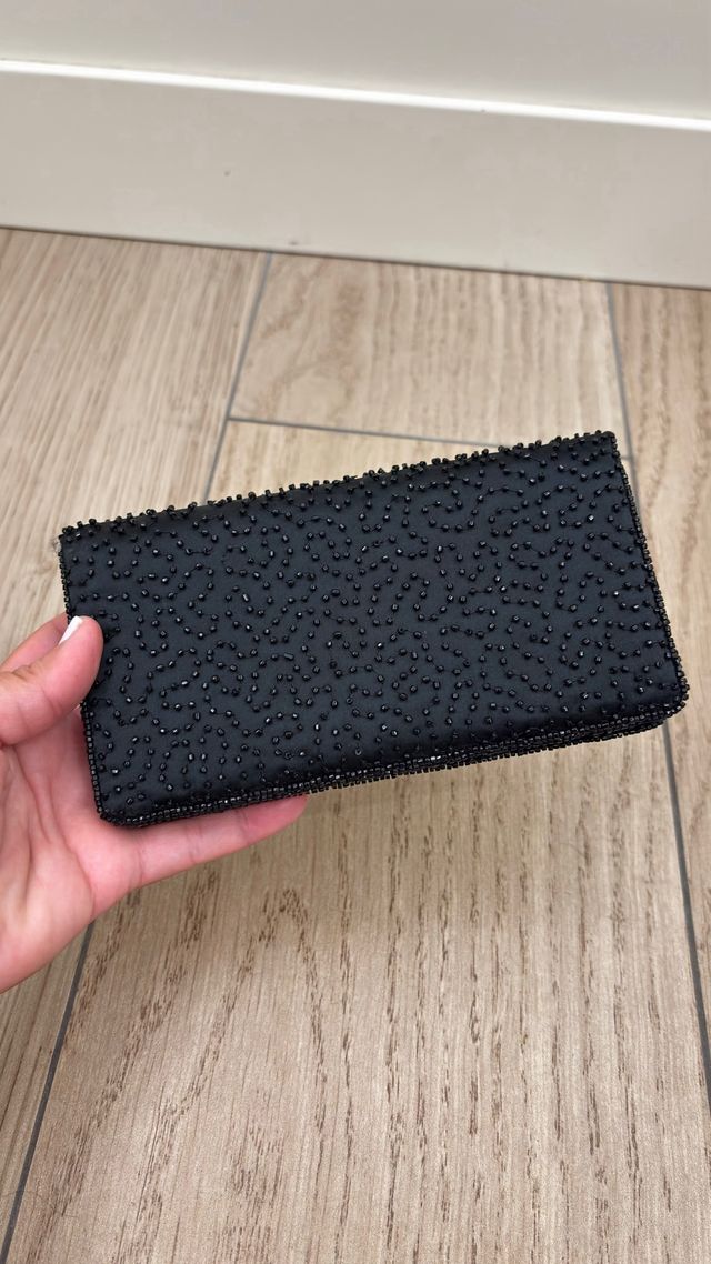 Bolso fiesta Loewe negro pedrería