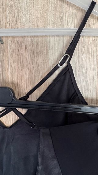 Camisón negro raso