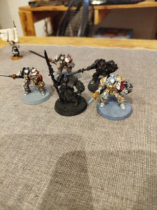 Warhammer 40k: 5 miniaturas exterminadores.Plomo.