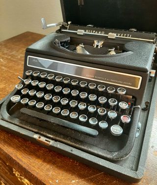 Hispano Olivetti Studio 46 - Máquina de Escribir