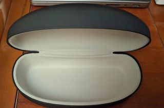 Funda gafas Optica2000 - Negra