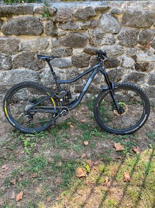 Bicicleta Giant Trance 2 X