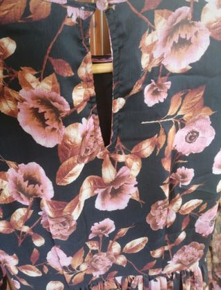 Vestito floreale nero e rosa