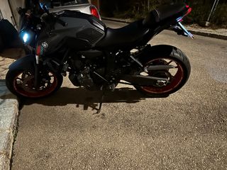 Yamaha MT-07 