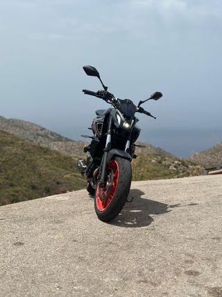 Yamaha MT-07 