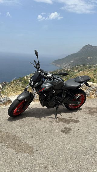 Yamaha MT-07 