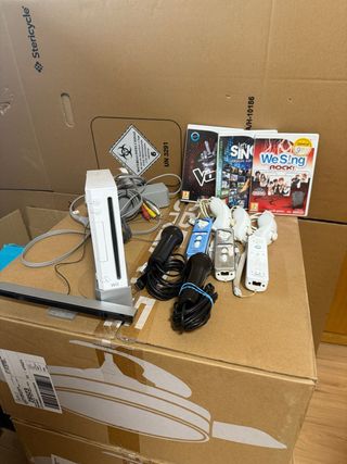 Wii blanca +  juegos