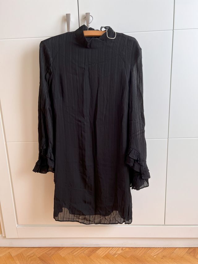 Vestido negro gasa - corto