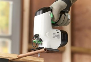 Sierra de calar Black & Decker Reviva 12V