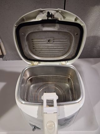 Freidora DeLonghi Easy Clean