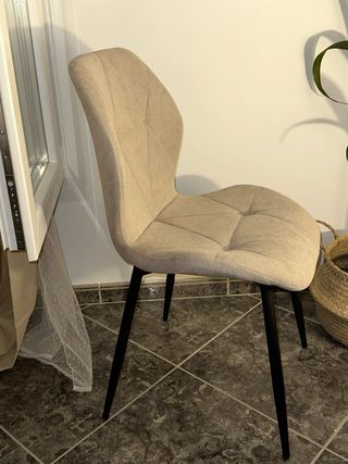 4 sillas comedor beige-negras