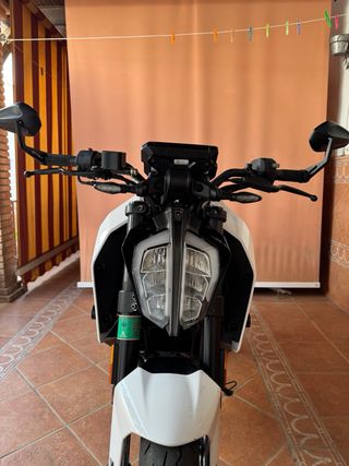 KTM Duke 125