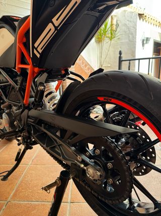KTM Duke 125